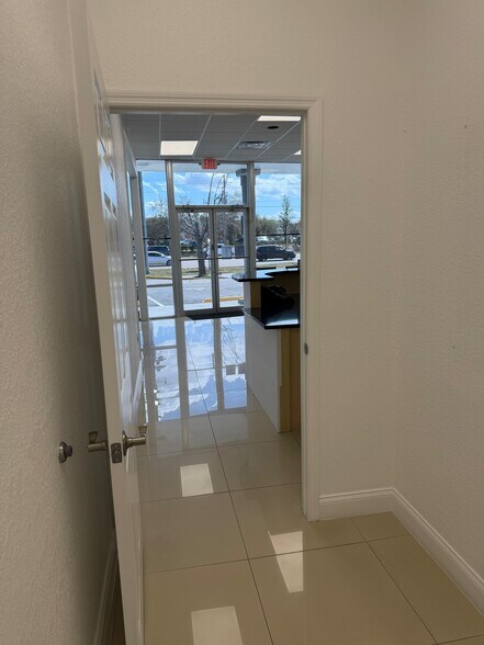 More Photos Of 2003 McCoy Rd, Orlando General Retail For Lease