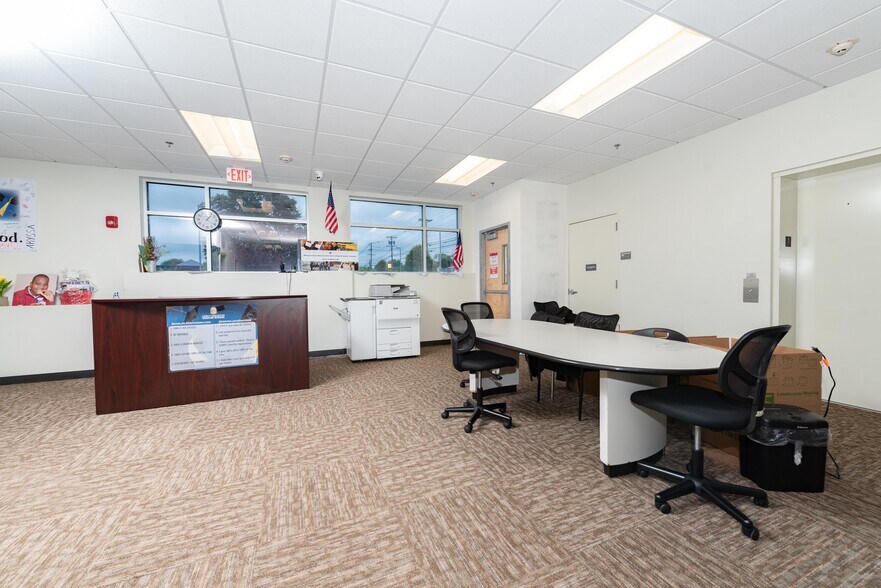 More Photos Of 661 Centre St, Brockton Medical For Sale