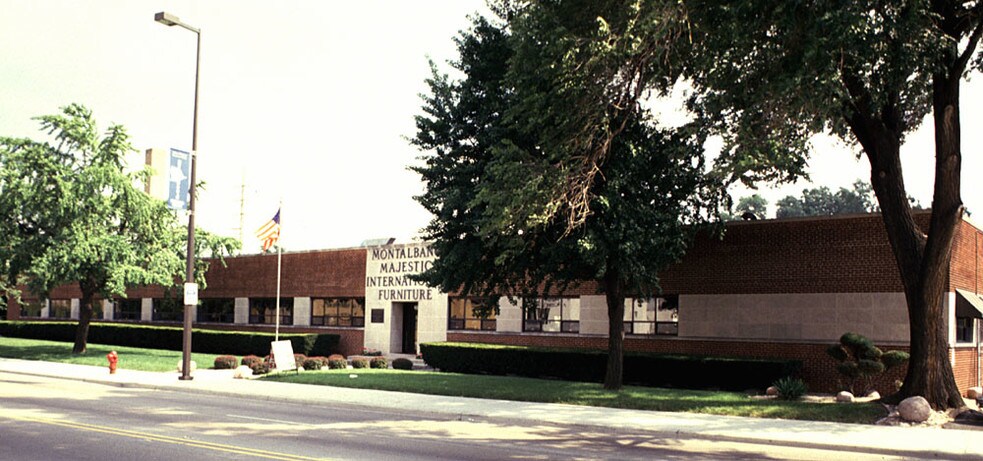 Primary Photo Of 3000 St. Charles Rd, Bellwood Manufacturing For Lease