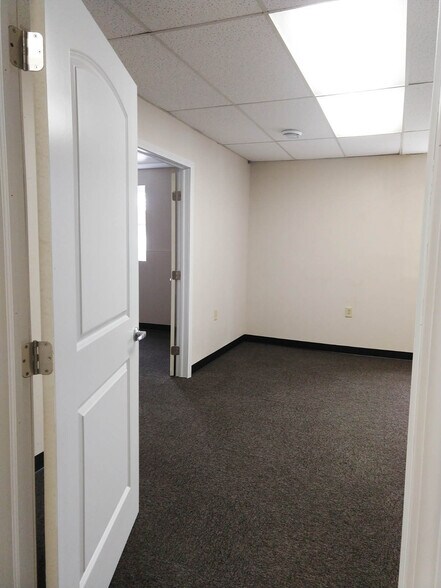 More Photos Of 54 Church St, New Milford Storefront Retail Office For Lease