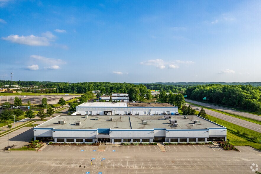 Primary Photo Of 6770 Southpointe Pky, Brecksville Light Distribution For Lease