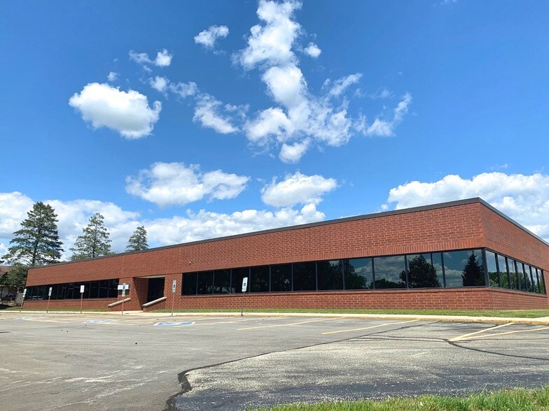 More Photos Of 2110 Fox Dr, Champaign Office For Sale