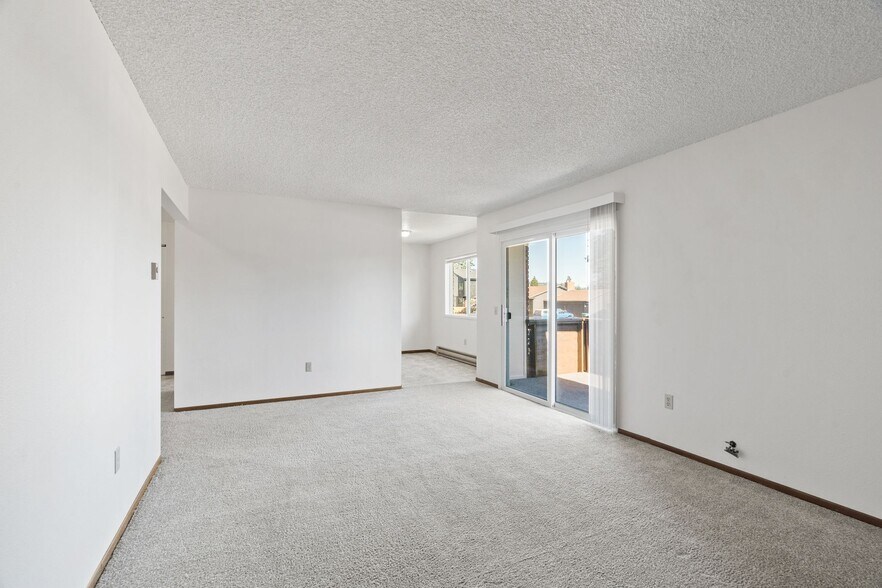 More Photos Of 107 E Hattie Ave, Coeur d'Alene Multifamily For Sale