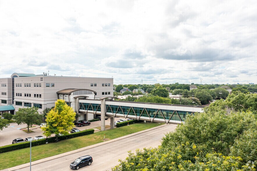 More Photos Of 1600 Coit Rd, Plano Medical For Lease