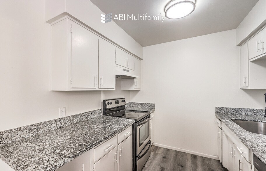 More Photos Of 2556-2576 Van Patten St, Las Vegas Apartments For Sale