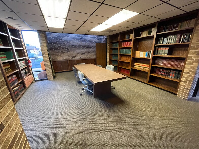 More Photos Of 1126 6th Ave, Beaver Falls Office For Sale