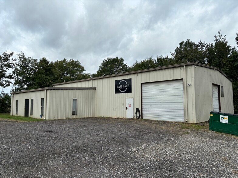 More Photos Of 441 Burton Rd, Lexington Warehouse For Lease