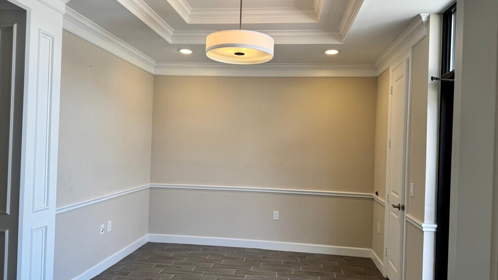 More Photos Of 12440 Emily Ct, Sugar Land Office Residential For Lease