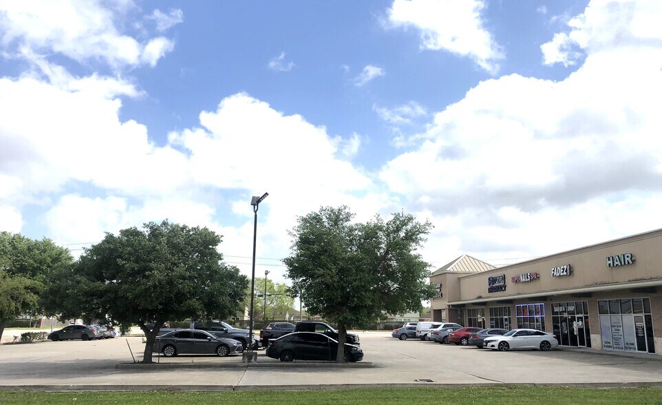 More Photos Of 1110 FM 2234 Rd, Stafford Storefront Retail Office For Sale