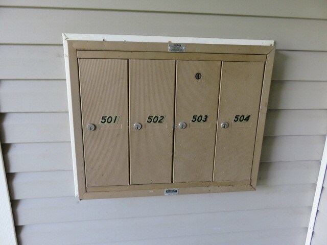 More Photos Of 18-20 E Main St, Altus Apartments For Sale