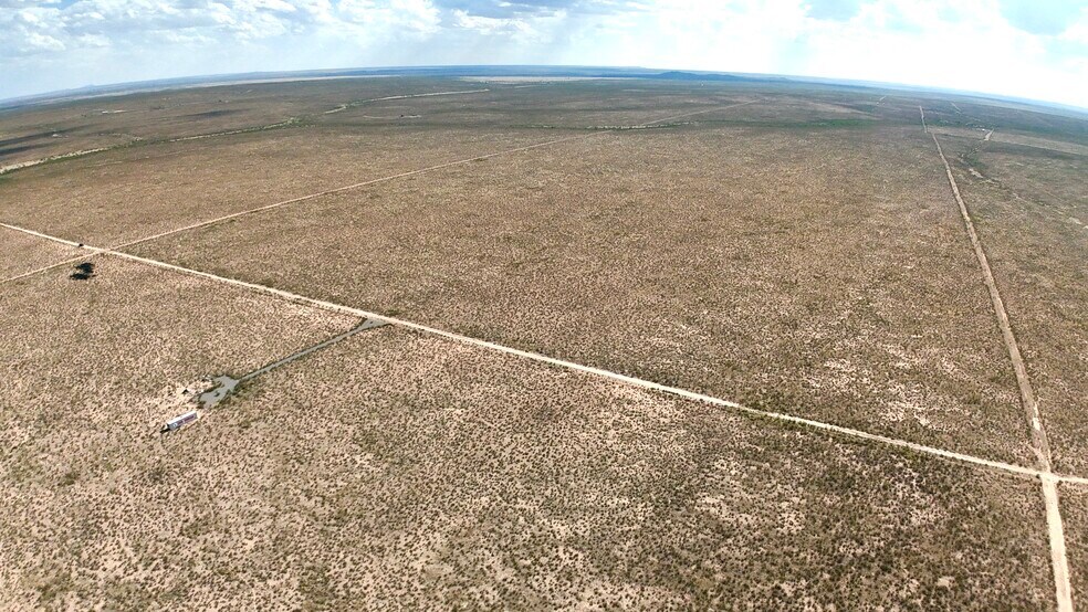 More Photos Of 201 Road Runner Road Dell, Dell City Land For Sale