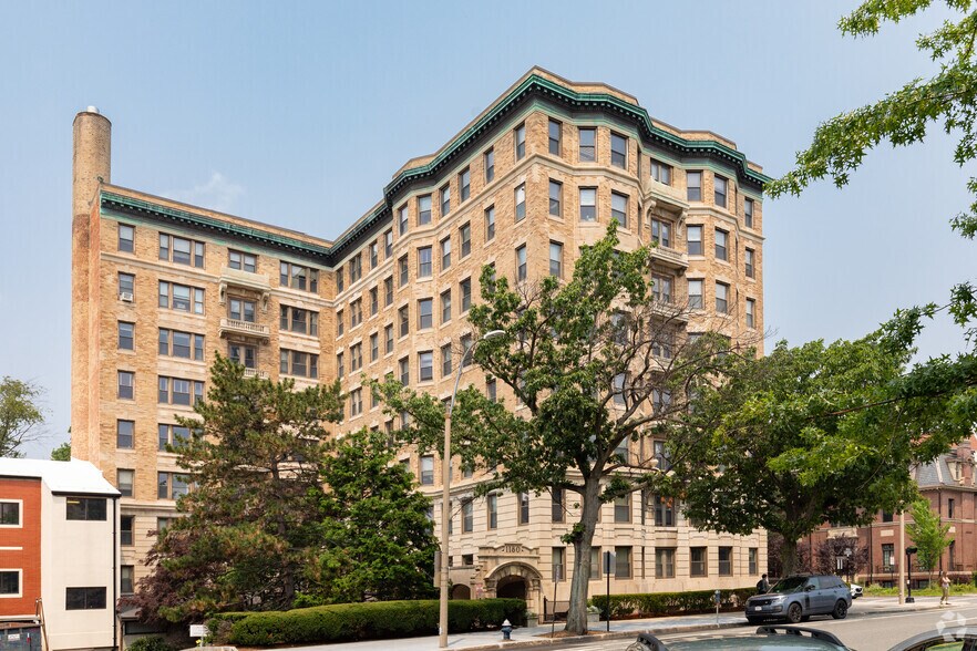 More Photos Of 1180 Beacon St, Brookline Hospital For Sale