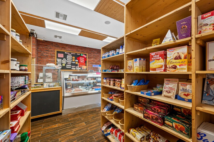 More Photos Of 1995 E Bay Dr, Largo Restaurant For Sale