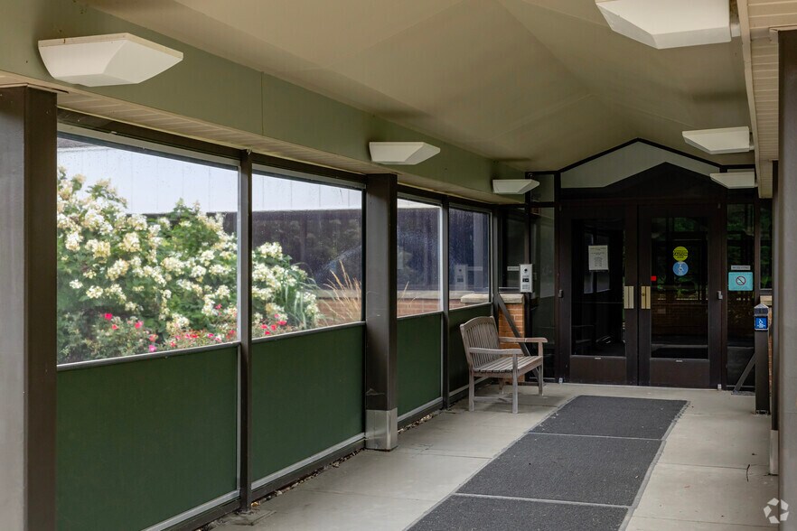 More Photos Of 5111 Venture Dr, Ann Arbor Flex For Sale