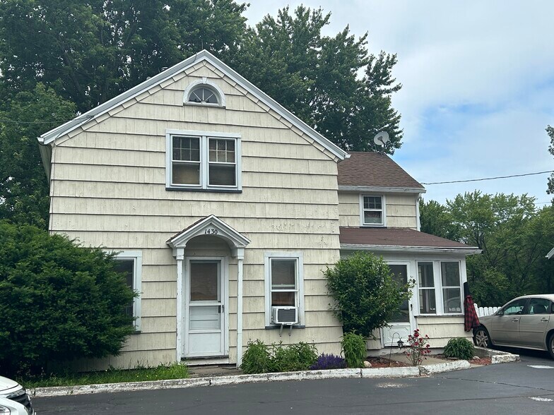 More Photos Of 1434 Ridge Rd, Webster Auto Repair For Sale