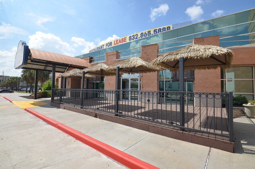 More Photos Of 7900 N Sam Houston Pky W, Houston Office For Lease
