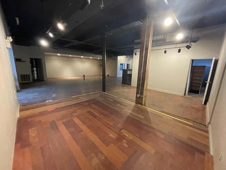 More Photos Of 65 Ashburton St, Providence Storefront Retail Office For Lease