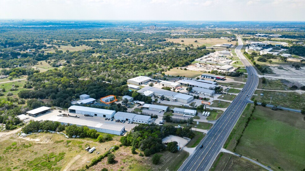 More Photos Of 4323 Alexis Ct, College Station Warehouse For Lease