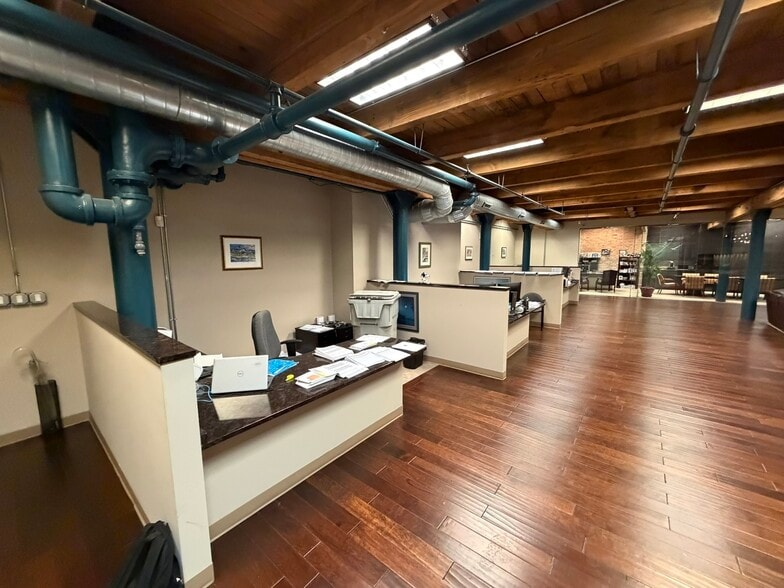More Photos Of 216 S Jefferson St, Chicago Loft Creative Space For Sale