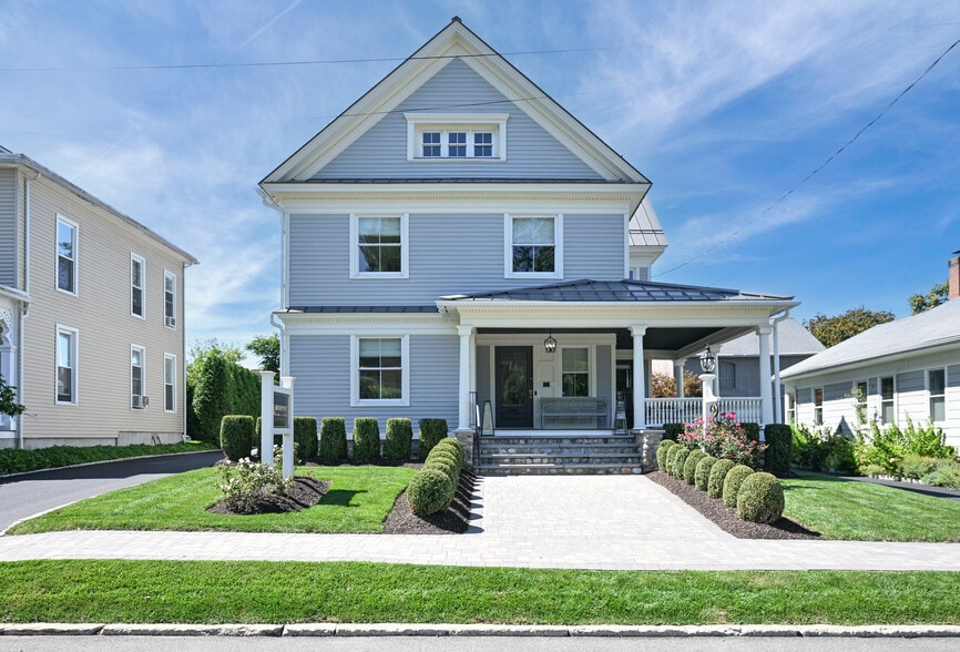 More Photos Of 8 S Main St, New Milford Office For Sale