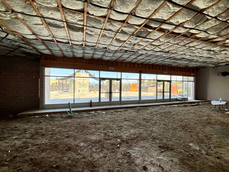 More Photos Of 887 N Glassell St, Orange Freestanding For Lease