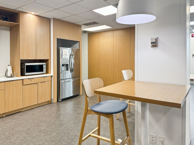 More Photos Of 7030 Woodbine Ave, Markham Office For Lease