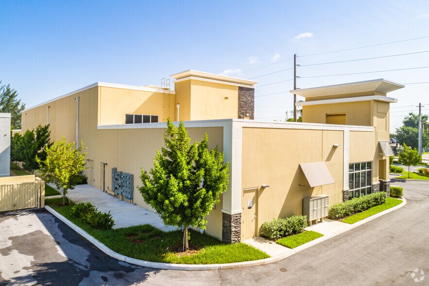 More Photos Of 13750 NW 107th Ave, Hialeah Gardens Storefront Retail Office For Sale