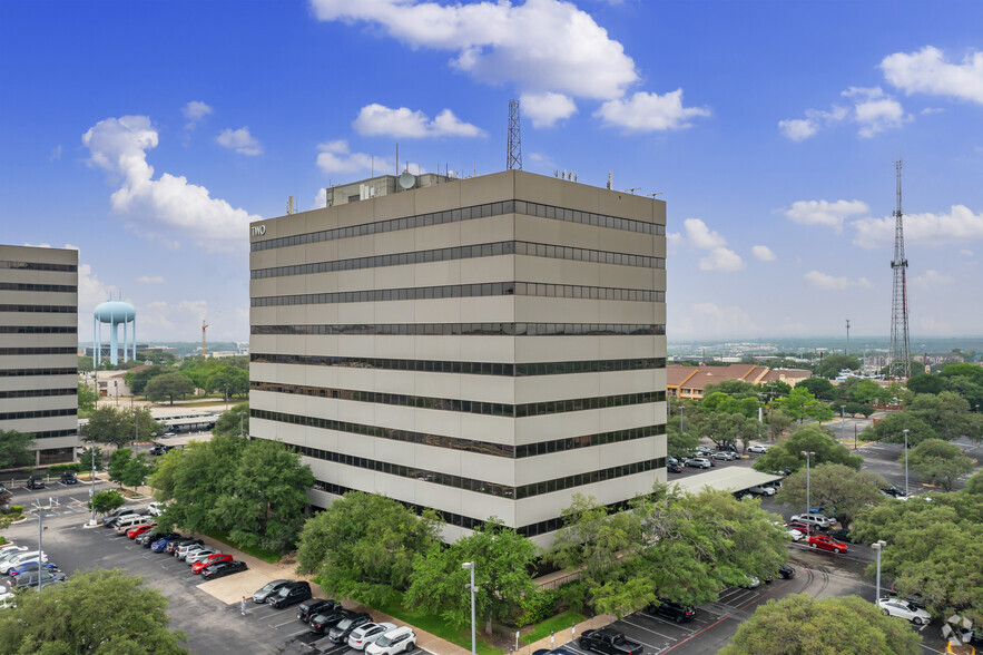 Primary Photo Of 8415 Datapoint Dr, San Antonio Medical For Lease