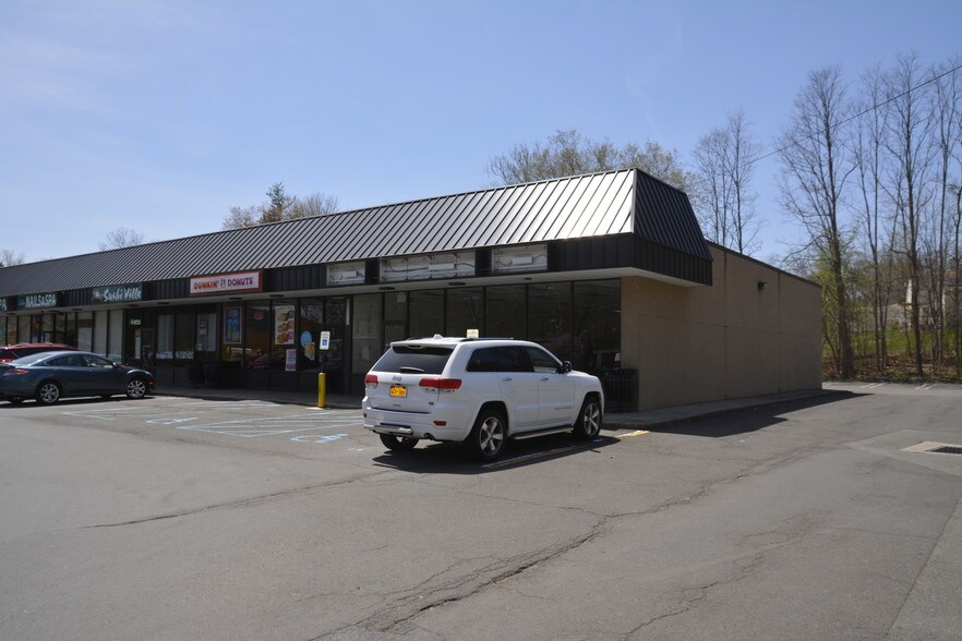 More Photos Of 59-71 Orange Tpke, Sloatsburg Storefront For Lease