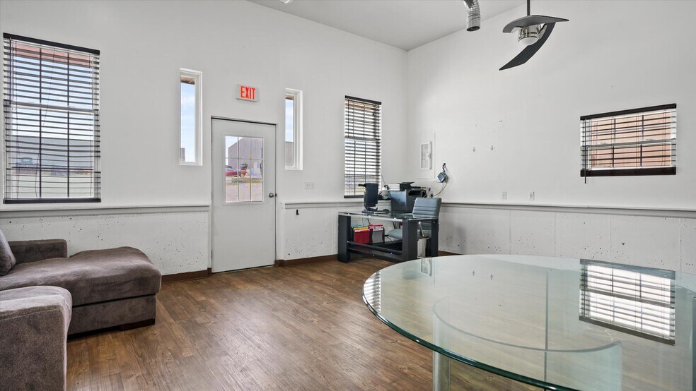 More Photos Of 1900 US 69, Excelsior Springs Warehouse For Sale