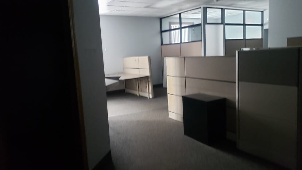 More Photos Of 127 Falso Dr, Mattydale Warehouse For Sale