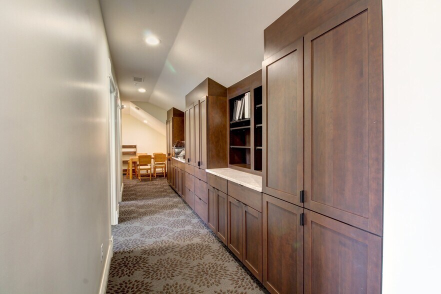 More Photos Of 3011 Broadway St, Boulder Office For Sale