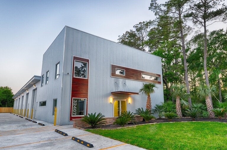 More Photos Of 32403 Tamina Rd, Magnolia Unknown For Lease