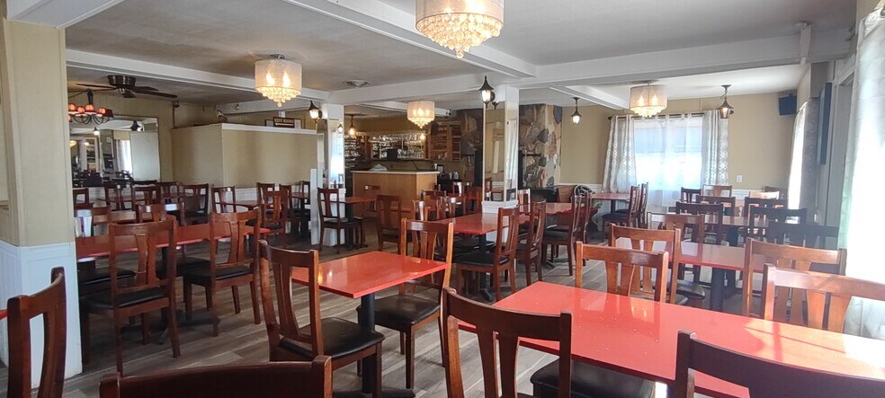 More Photos Of 5132 46th NE Ave, Chetwynd Hotel For Sale