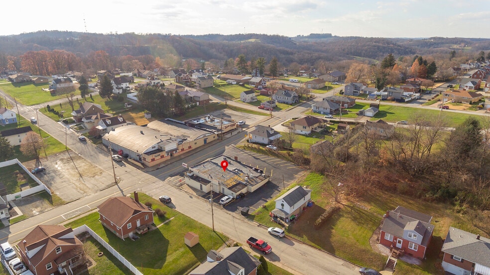 More Photos Of 201 Baughman Ave, Jeannette Restaurant For Sale