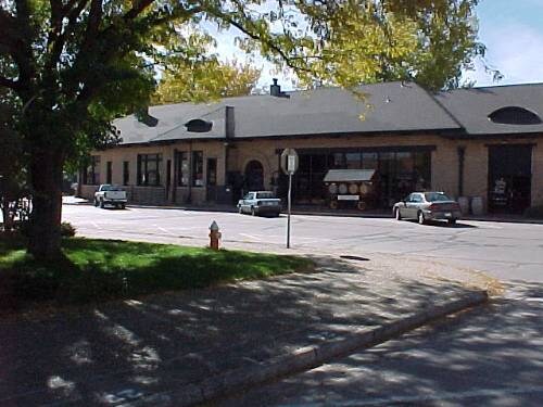 More Photos Of 409-427 N Railroad Ave, Loveland Restaurant For Lease