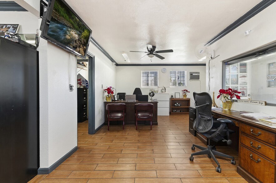 More Photos Of 16870 Merrill Ave, Fontana Freestanding For Sale