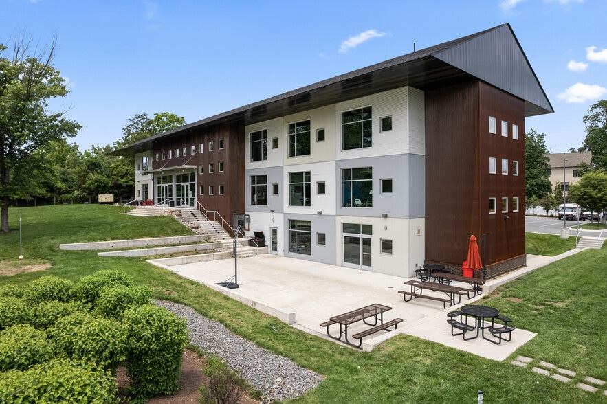 More Photos Of 20577 Ashburn Rd, Ashburn Schools For Sale