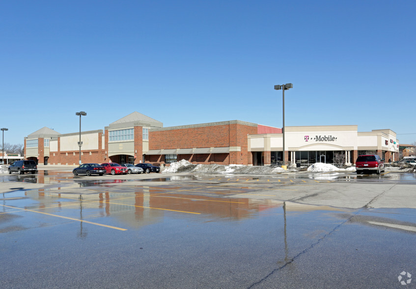 Primary Photo Of 1075-1151 S York Rd, Bensenville Unknown For Lease