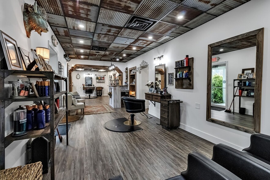 More Photos Of 2-85 Bristol Ln, Ellicottville General Retail For Lease