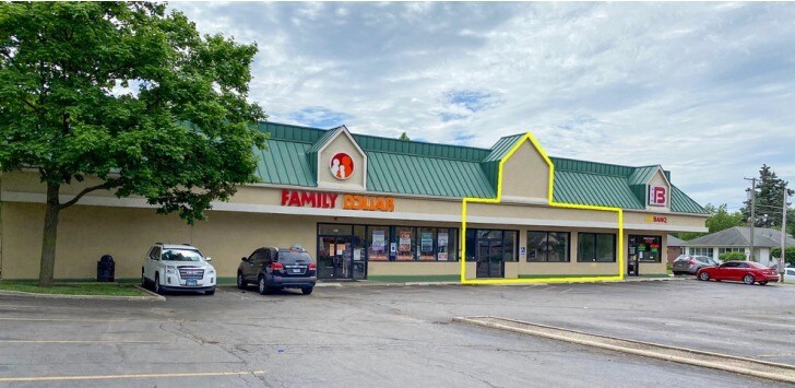 More Photos Of 609-611 Dundee Ave, Elgin Freestanding For Lease