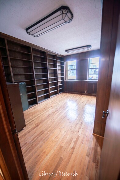 More Photos Of 39 Park Pl, Englewood Office For Lease