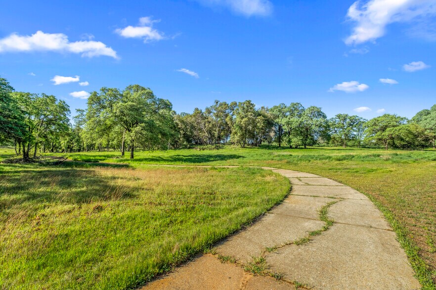 More Photos Of 3000 Alexandrite Dr, Rescue Land For Sale