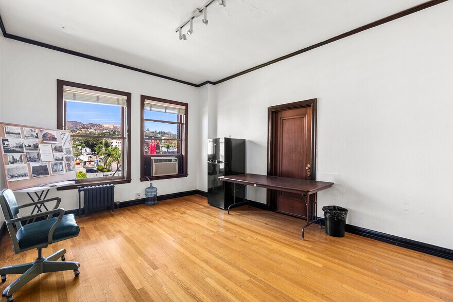 More Photos Of 6400-6404 Hollywood Blvd, Los Angeles Office For Sale