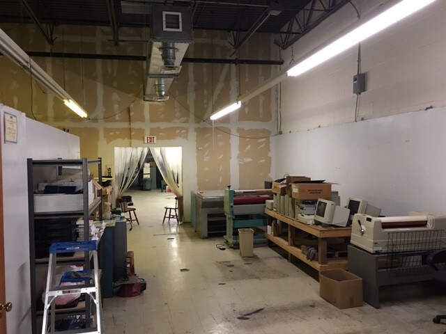 More Photos Of 2221 5th Ave, Ronkonkoma Warehouse For Lease