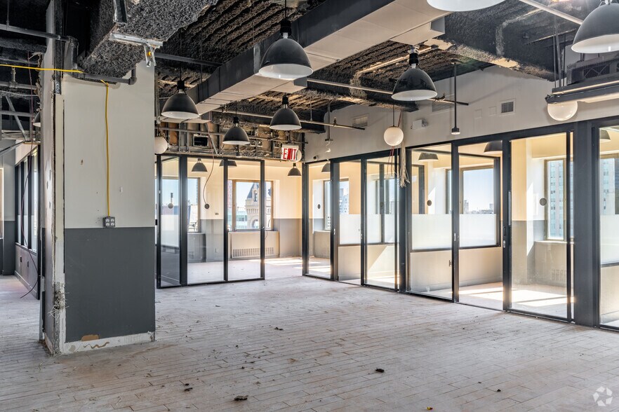 More Photos Of 195 Montague St, Brooklyn Office For Lease
