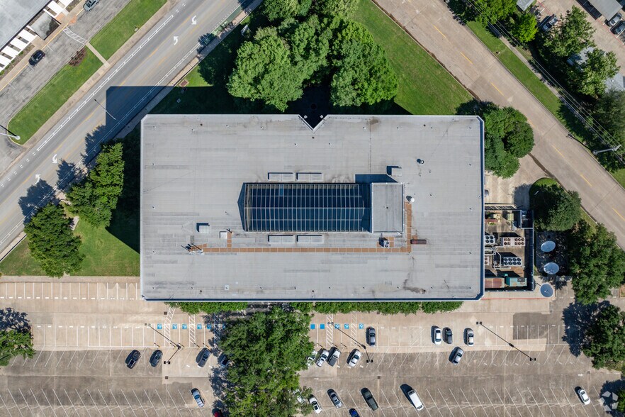 More Photos Of 1150 Gemini St, Houston Office For Lease