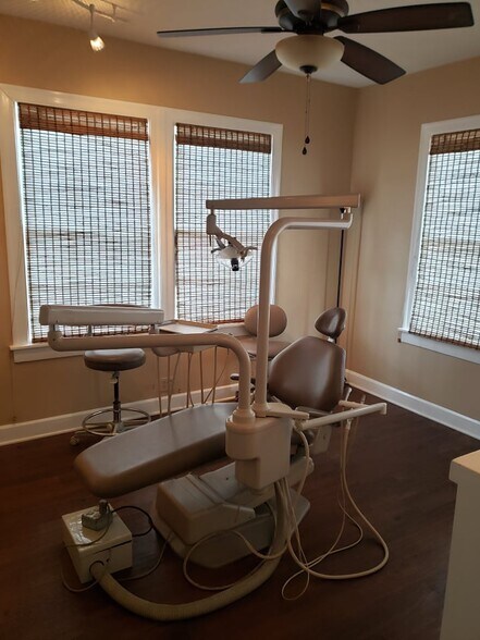 More Photos Of 4203 Medical Pky, Austin Medical For Lease