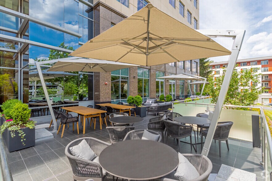 More Photos Of 7901 Jones Branch Dr, McLean Office For Lease