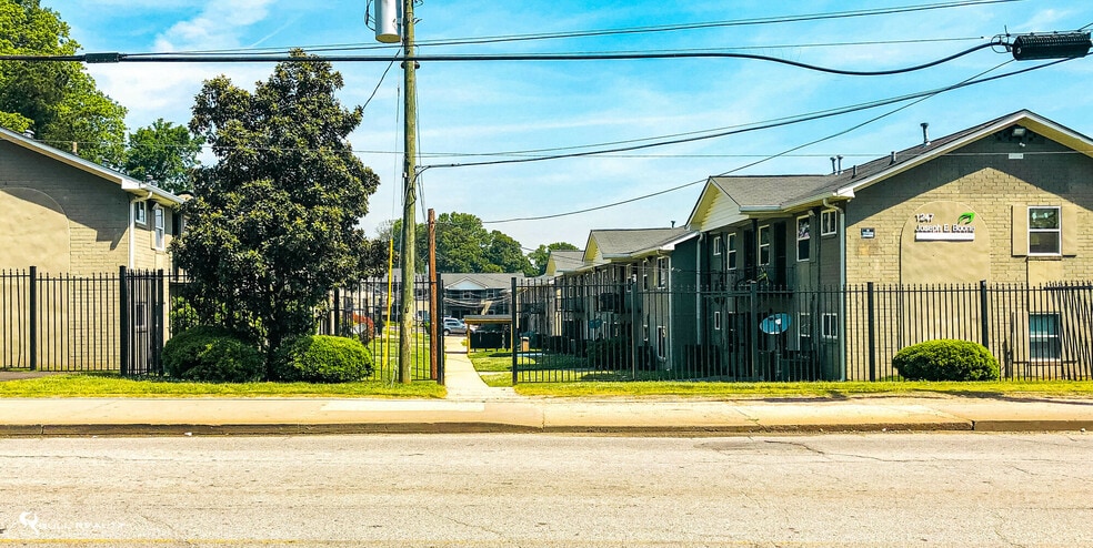 More Photos Of 1247 Joseph E. Boone Blvd, Atlanta Apartments For Sale